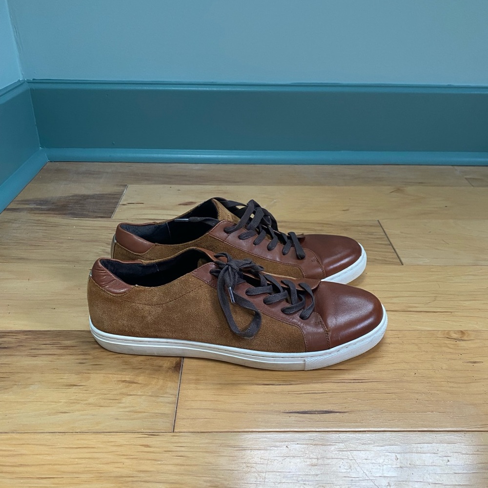 Kenneth Cole brown sneaker size 9